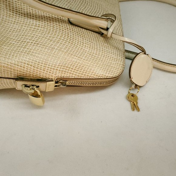 AUTHENTIC Salvatore Ferragamo Gancio Cream Shoulder Bag - Picture 9 of 13